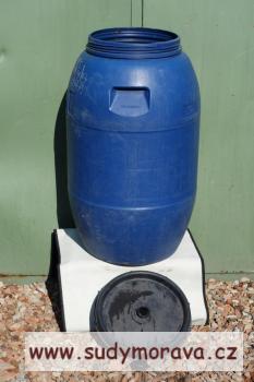 220 litrů 450 korun